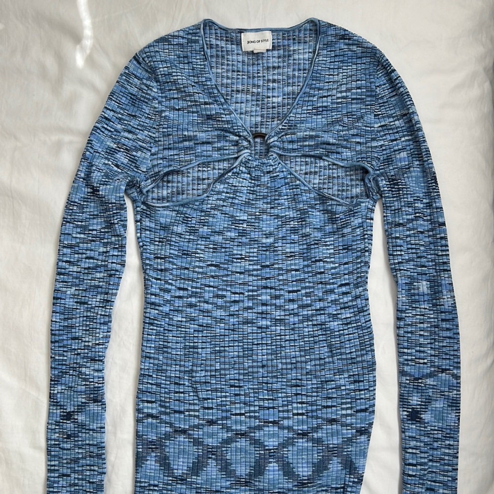 Song of Style blue rubbed knit long sleeve top